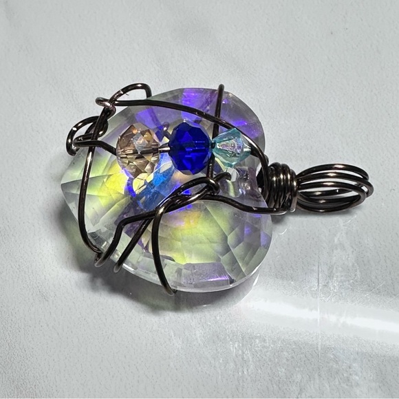 Handmade Heart Prism Crystal Pendant Necklace with faceted accents Wire-Wrapped - Picture 8 of 10